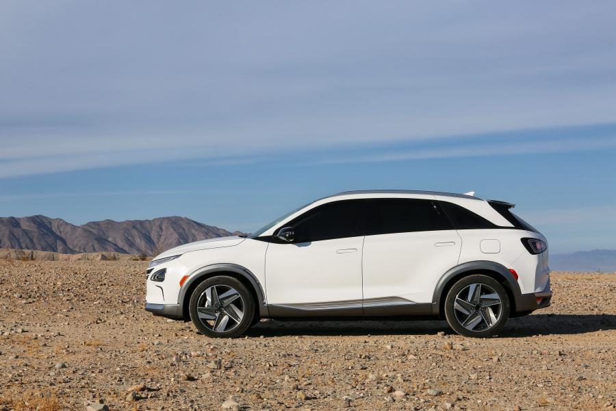  Hyundai NEXO 2018 года  (NA) (фото 5 из 83)